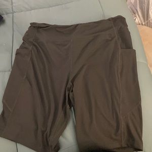 1X Grey shorts with pockets